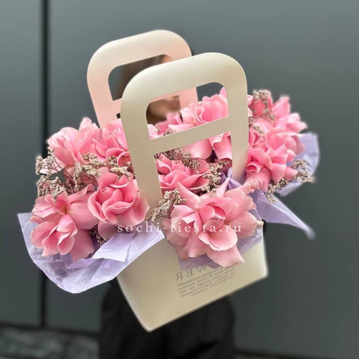 Сумочка розовых роз "Плинки" в Ижевске