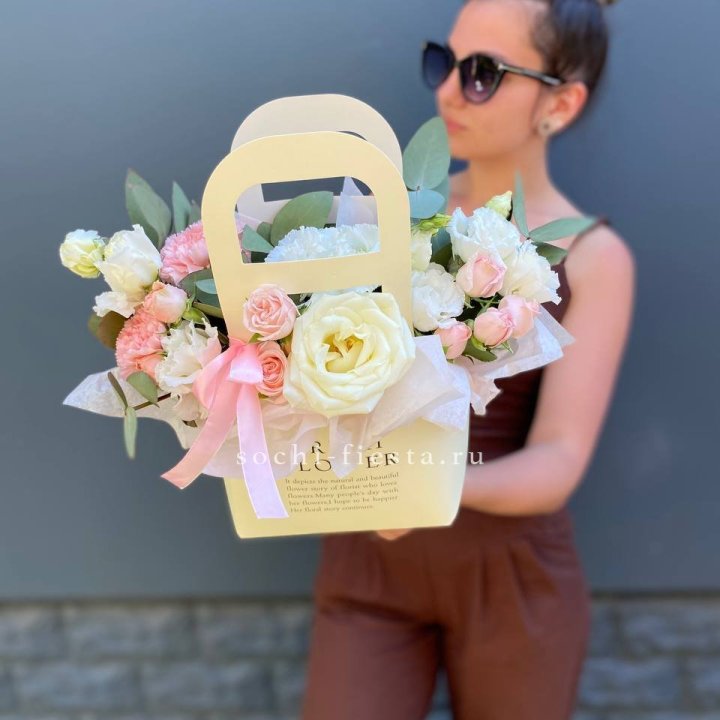 Цветочная сумочка "Рафаэль" в Ижевске