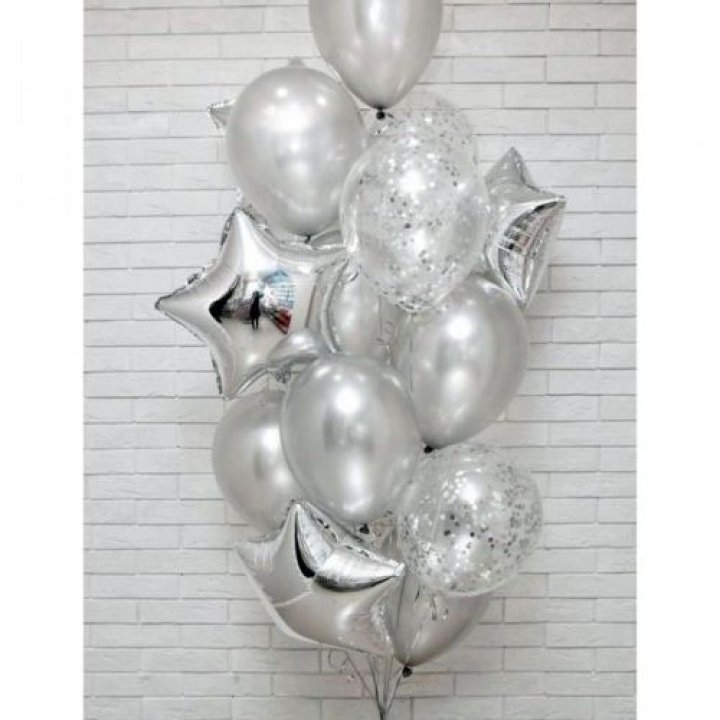 Фонтан шаров "Сильвер мун" в Ижевске