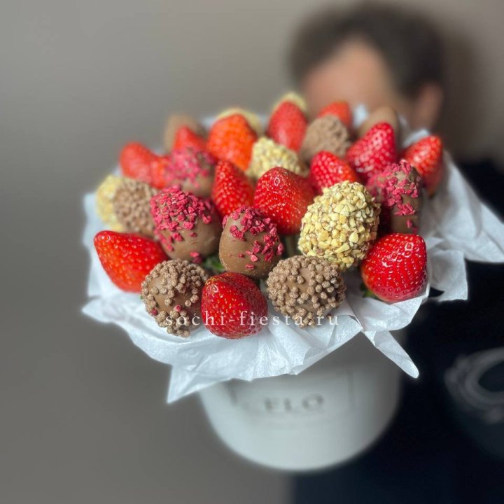 Клубника в боксе 30 ягод в Ижевске