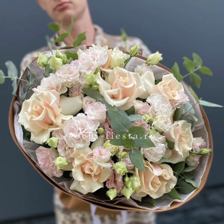  Букет кремовых роз "Мокко" в Ижевске