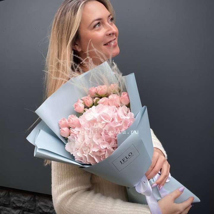 Гортензия  "Жасмин" в Ижевске