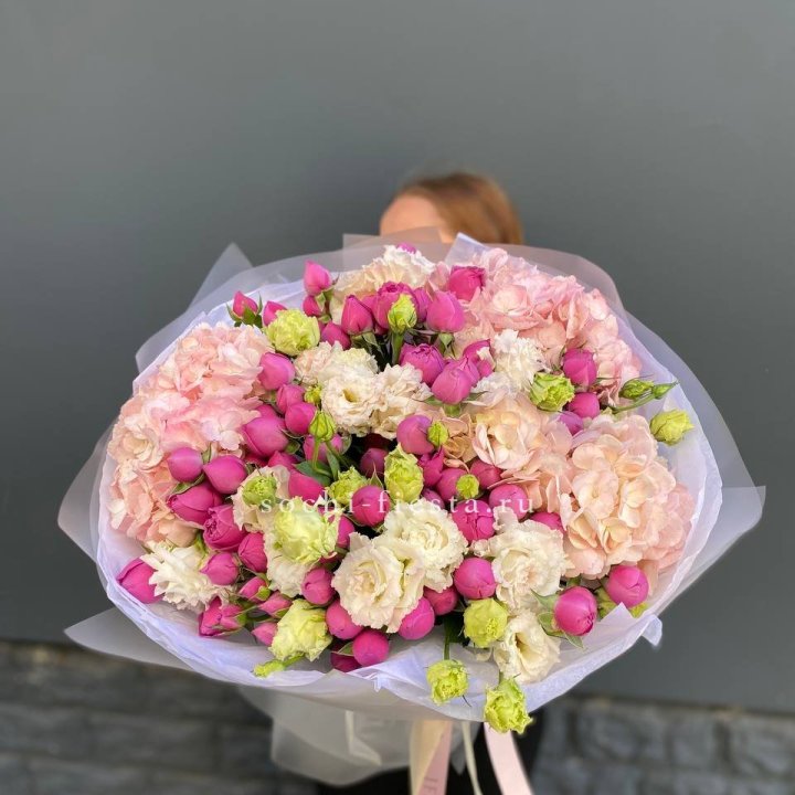  Букет  гортензий и Мисти в Ижевске