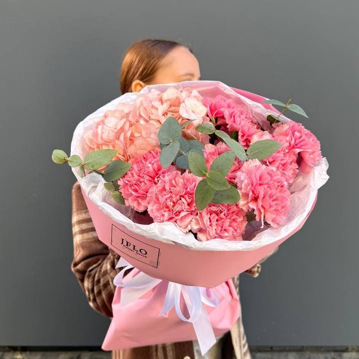 Дуо диантусы и гортензия в Ижевске