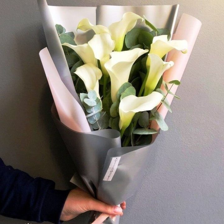 Каллы с эвкалиптом в Ижевске