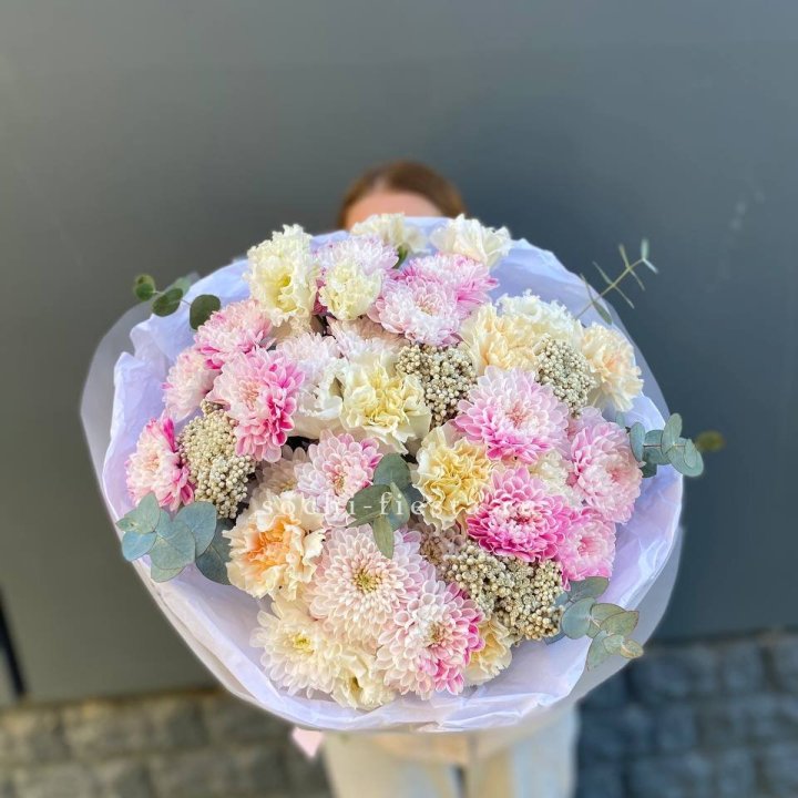 Букет из стойких цветов  в Ижевске