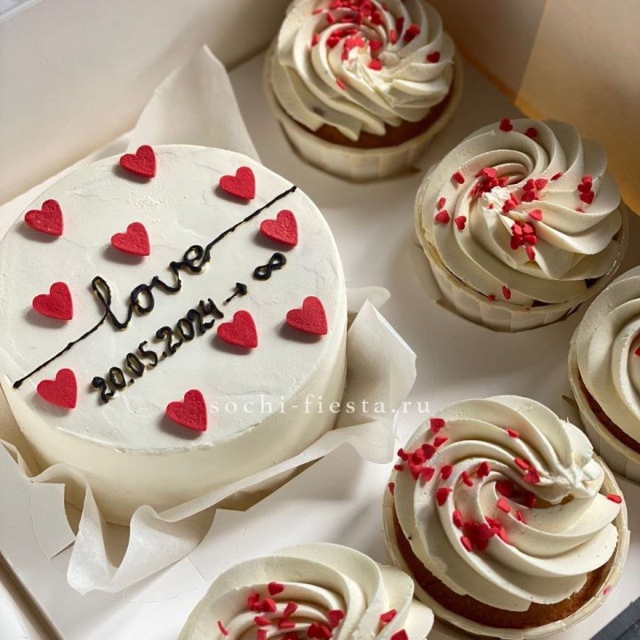 Капкейки и бенто-торт "Любимые" в Ижевске