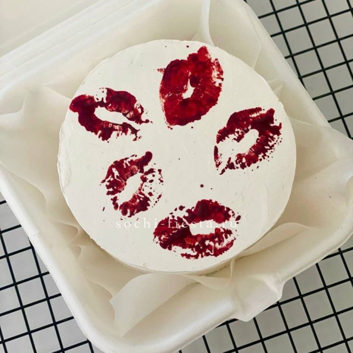 Бенто-торт "Поцелуй" в Ижевске