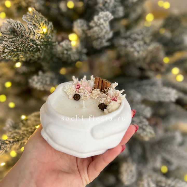 Свеча ароматическая в гипсе Руки с корицей в Ижевске