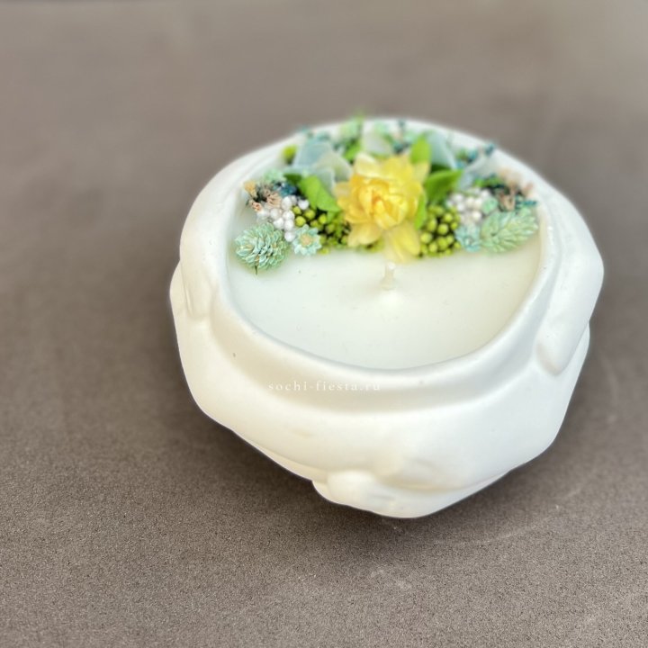 Свеча ароматическая в гипсе Руки в Ижевске