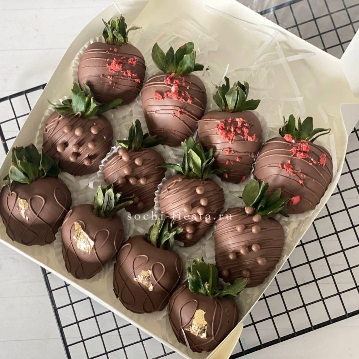 Клубника в шоколаде 12 ягод в Ижевске