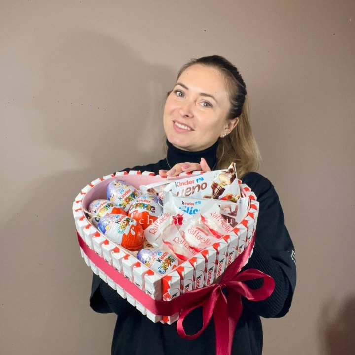 Подарочный набор сердце с Киндерами в Ижевске