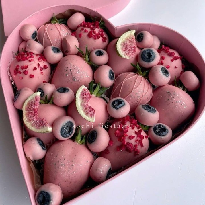 Клубника в шоколаде Сердце в Ижевске