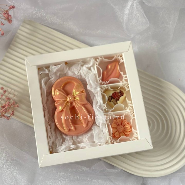 Конфеты из шоколада 8 Марта в Ижевске