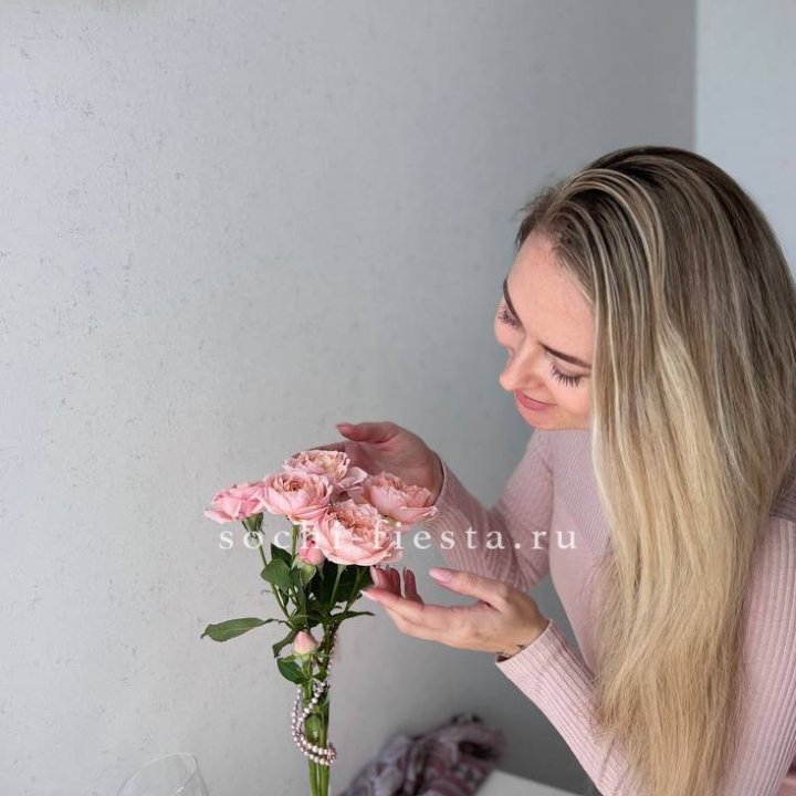 Цветочная подписка "Пакет маленький" в Ижевске