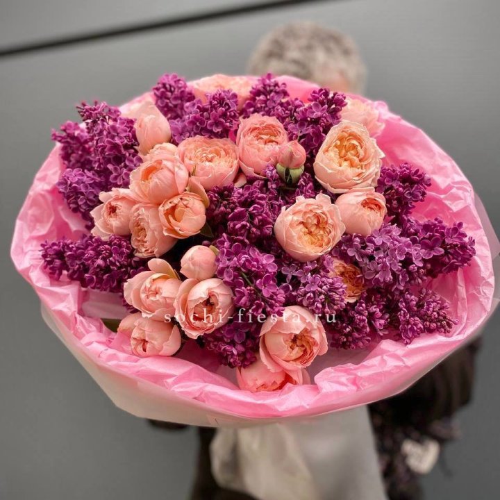  Дуо букет из кустовых роз и сирени в Ижевске