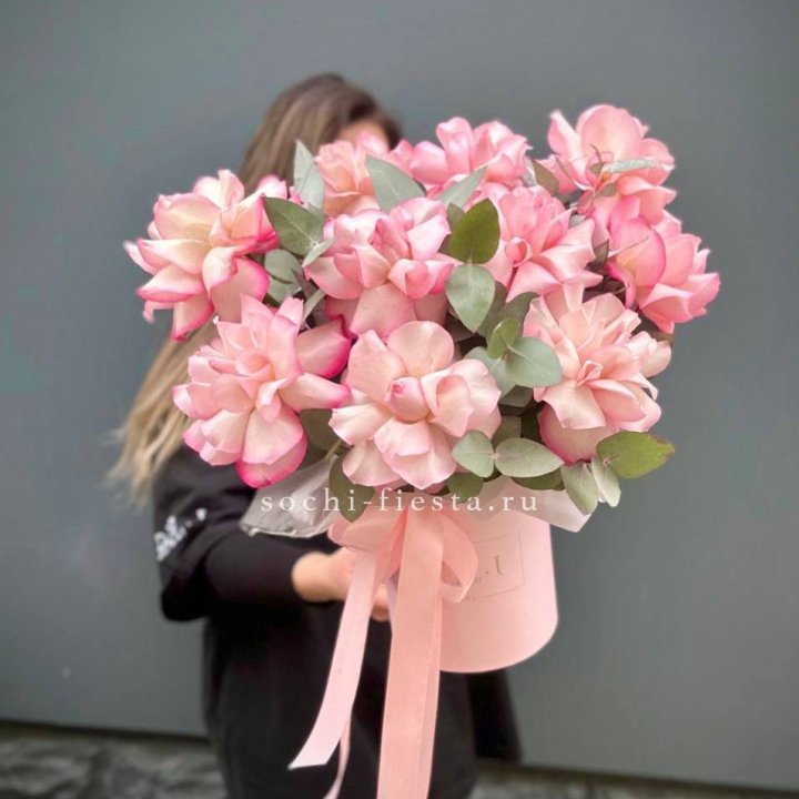 11 Фрунцузских роз "Венди" в Ижевске