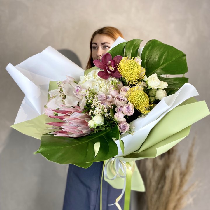 Дизайнерский букет экзотики в Ижевске