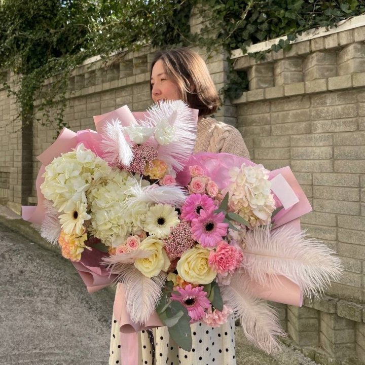 Дизайнерский букет "Валенсия" в Ижевске