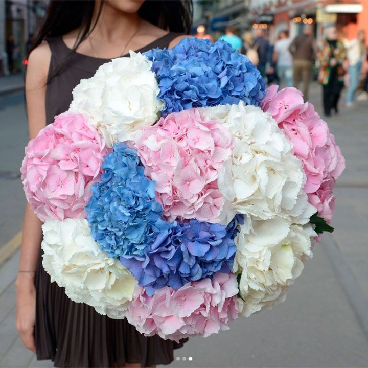 Букет гортензий "Инь-Янь" в Ижевске