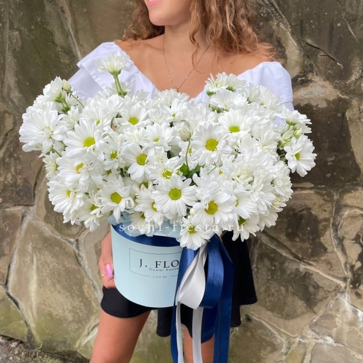 Коробка с хризантемами №2 в Ижевске