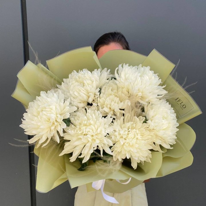 Букет одноголовых хризантем  в Ижевске