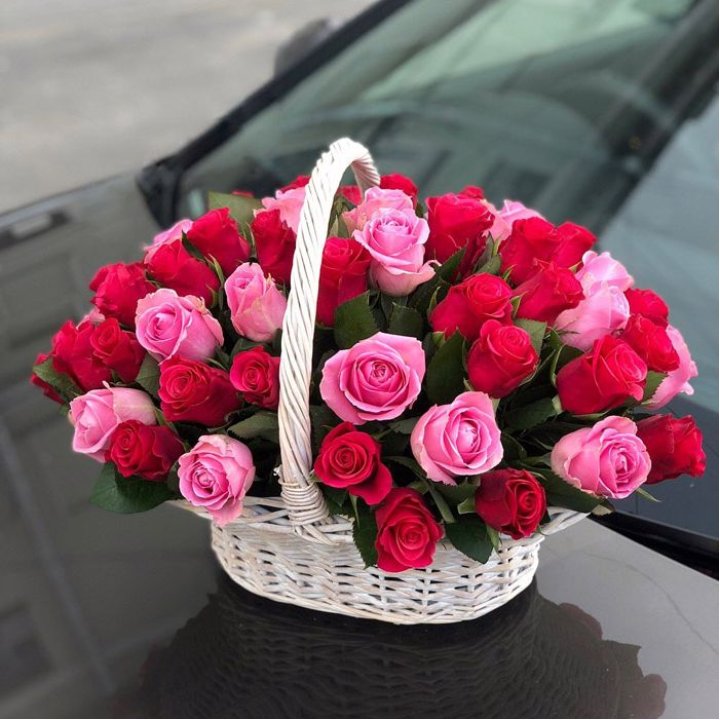 Корзина с розами  в Ижевске