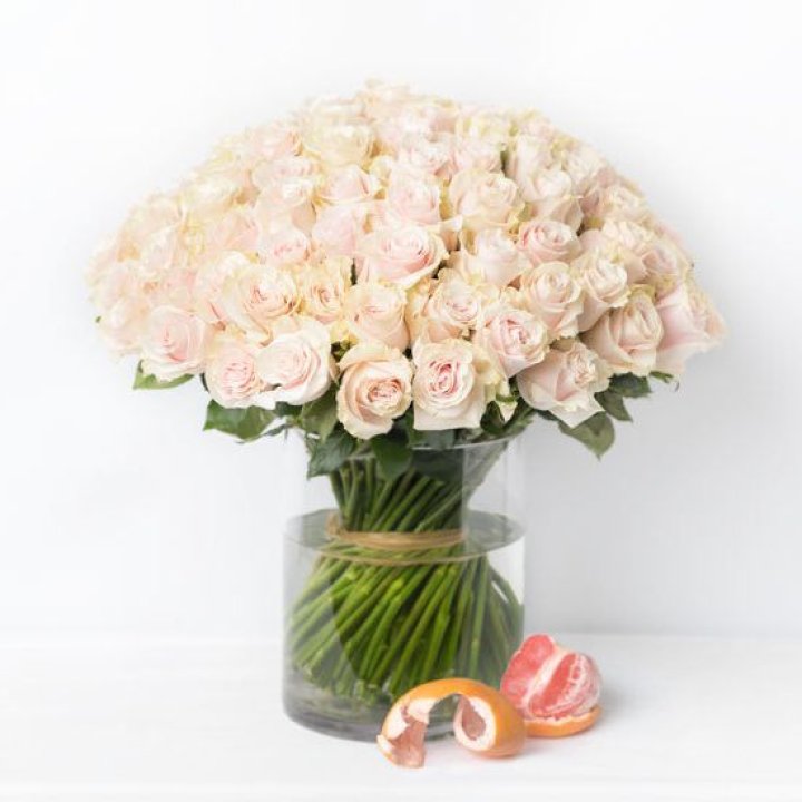 101 кремовая роза в Ижевске