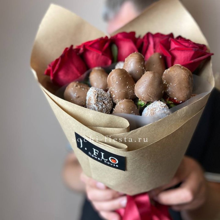 "Тандем с шоколадной клубникой" в Ижевске