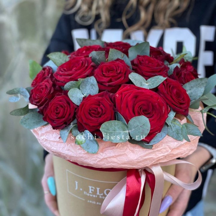 21 Красная роза в боксе №1 в Ижевске