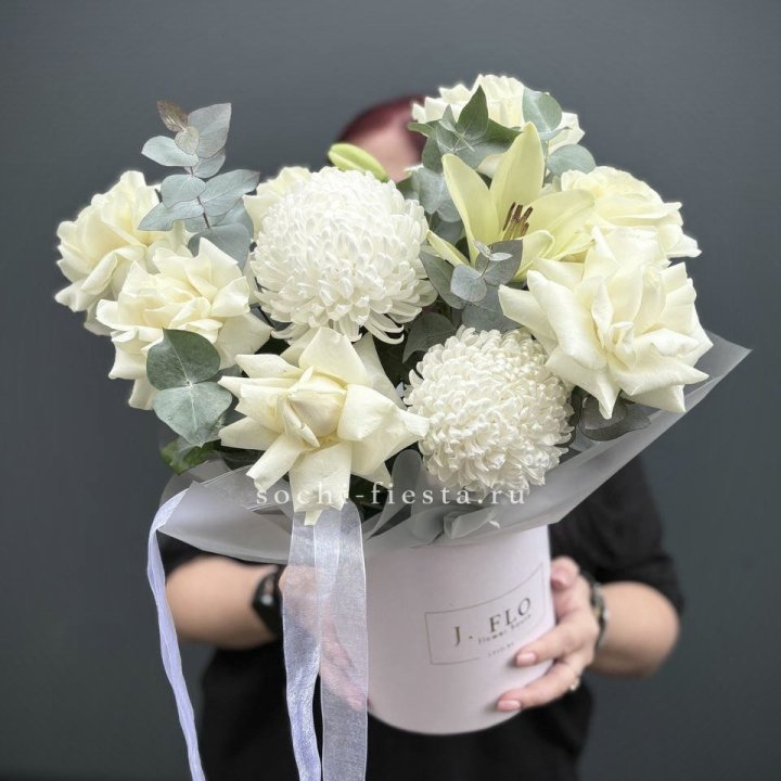 Цветы в шляпной коробке  в Ижевске