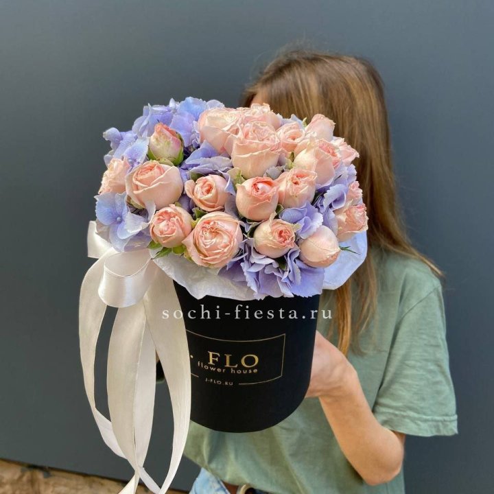 Бокс бомбастик и гортензия в Ижевске