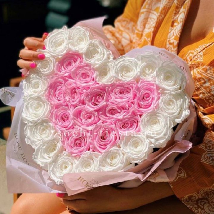 Бокс сердце с розами №2 в Ижевске