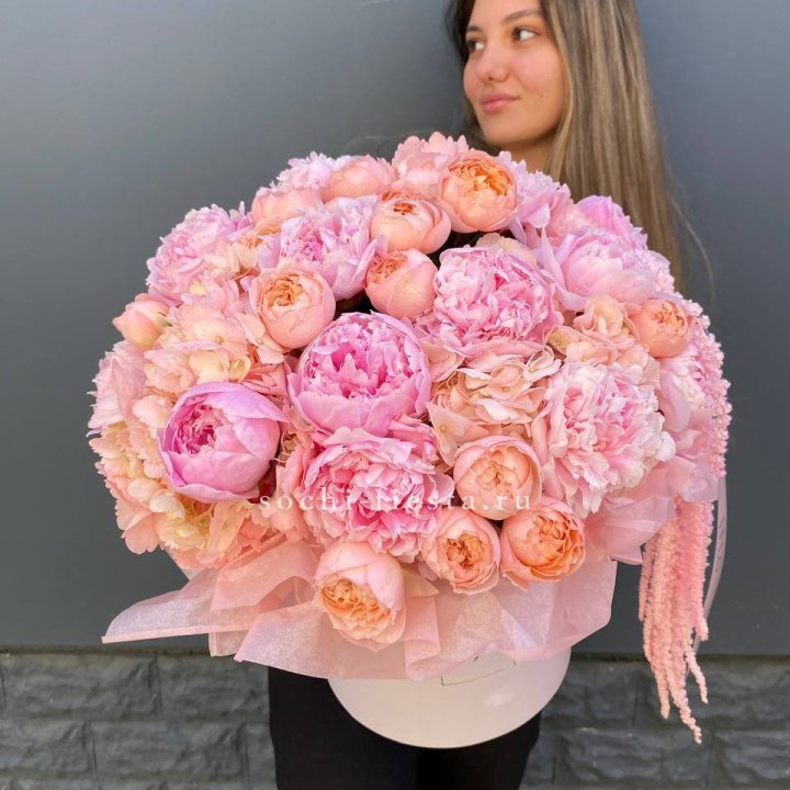 Коробка с пионами "Дабл фловер" в Ижевске