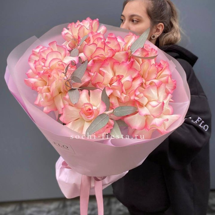 9 французских роз Джумилия в Ижевске