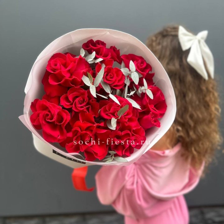 11 Красных французских роз в Ижевске