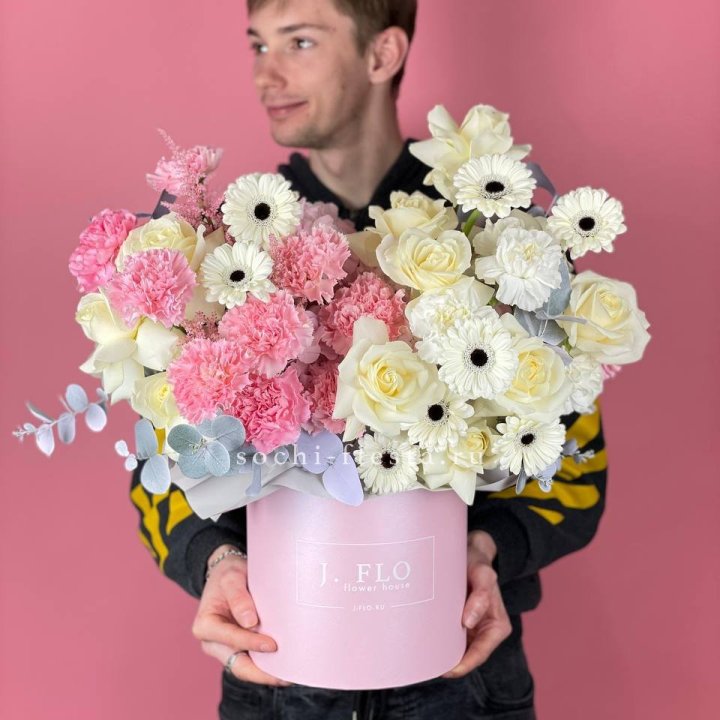 Дизайнерский бокс "Индира" в Ижевске