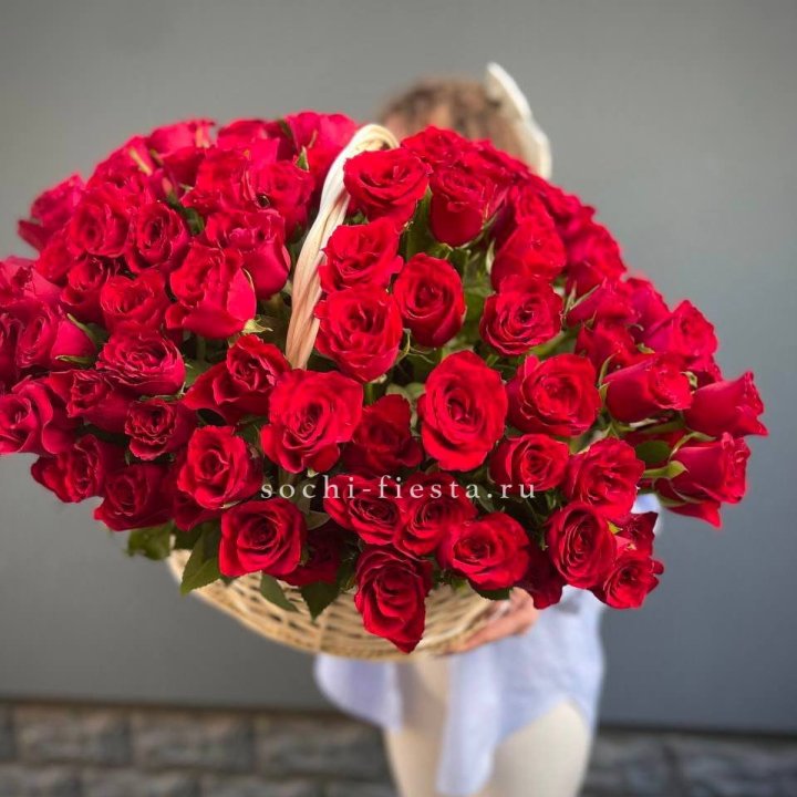 121 красная роза в корзине   в Ижевске