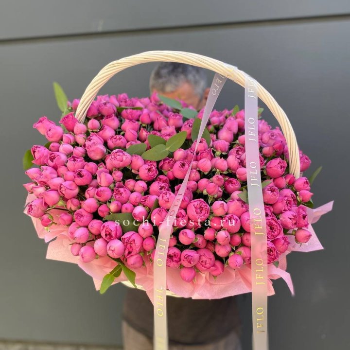 Корзина роз Мисти Баблс 101 в Ижевске