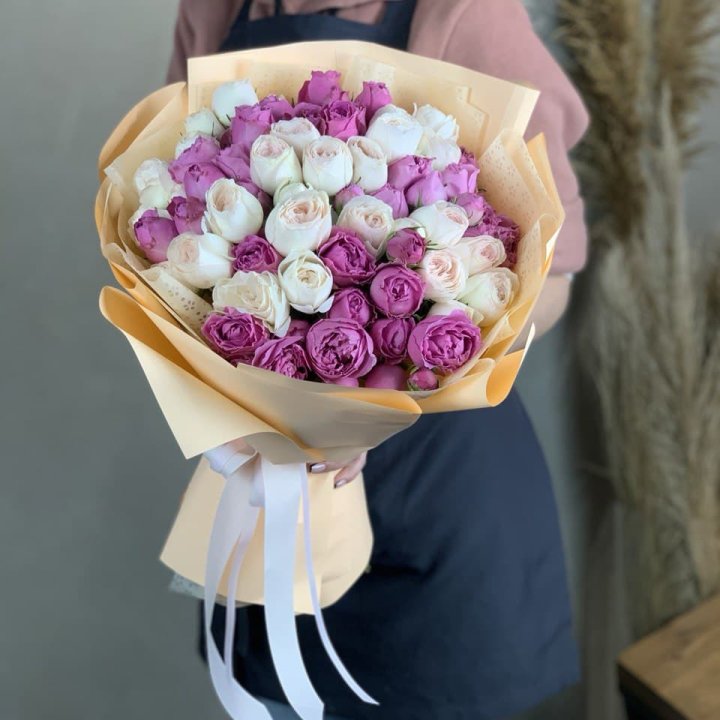 Букет кустовых роз Джулиана в Ижевске