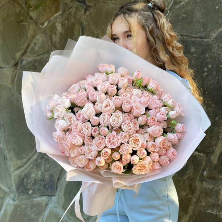 45 роза бомбастик Крем в Ижевске