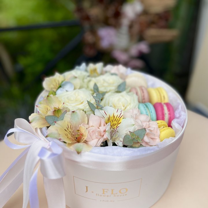 Цветочный бокс "Ника" в Ижевске