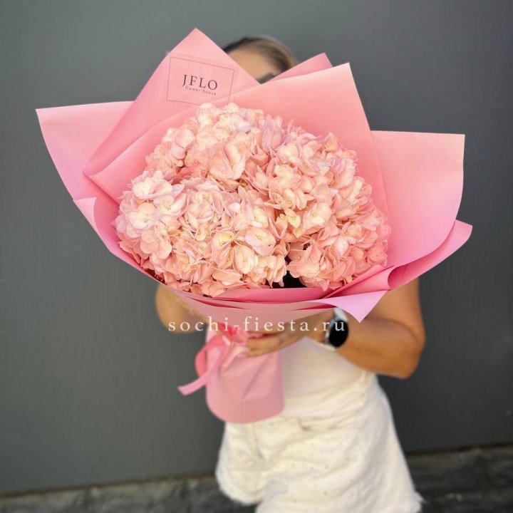 Букет гортензий "Крем" в Ижевске