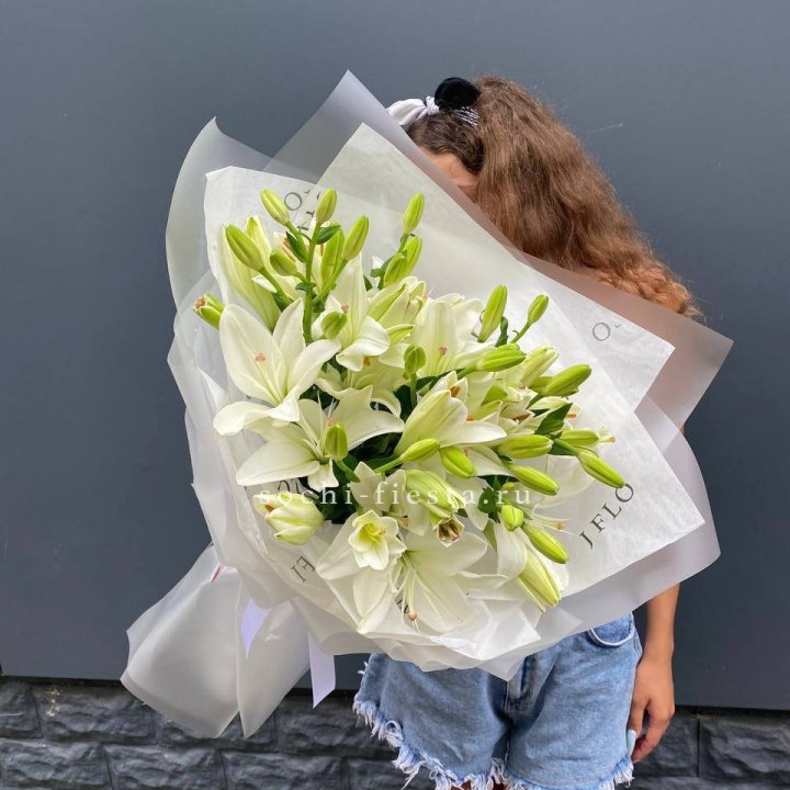 Букет  лилий "Воздушный"  в Ижевске