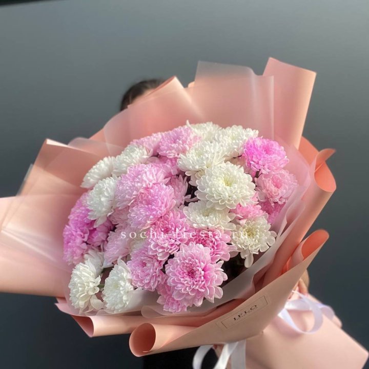  Букет бело-розовых хризантем  в Ижевске