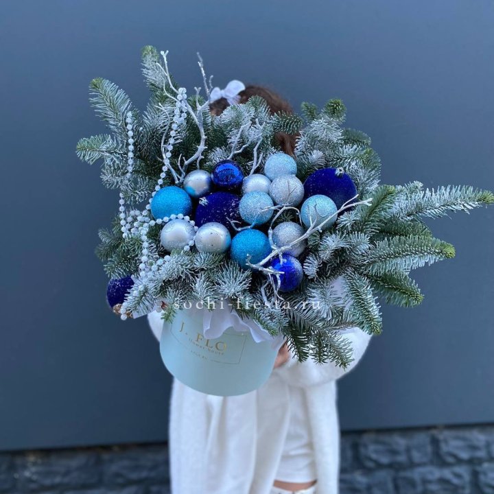 Композиция "Голубая бездна" в Ижевске