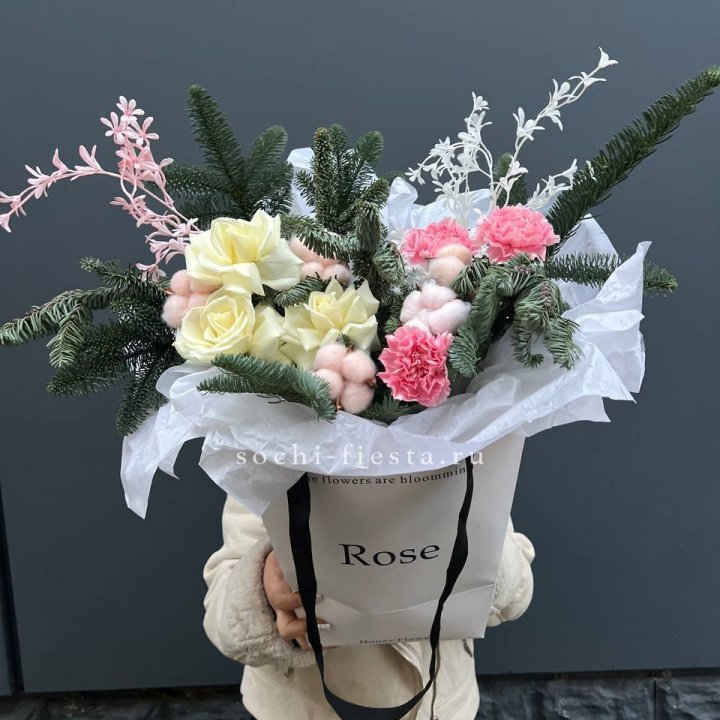 Цветочная сумка с нобилисом в Ижевске