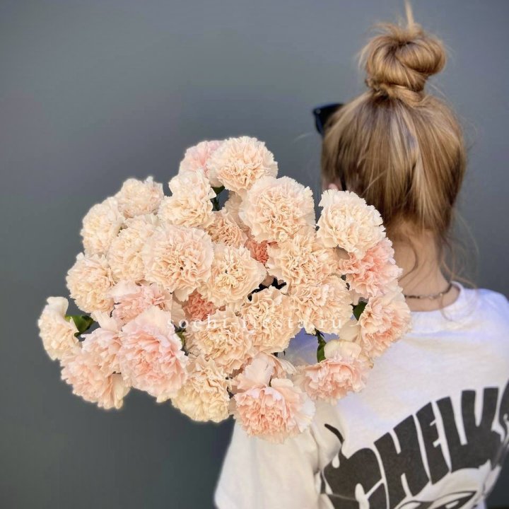 Охапка диантусов  в Ижевске