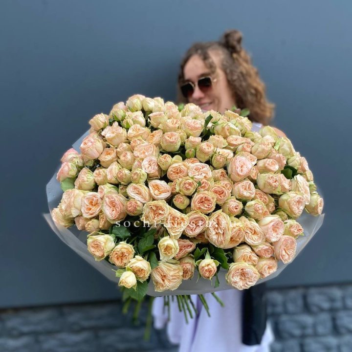 51 пионовидная роза в Ижевске