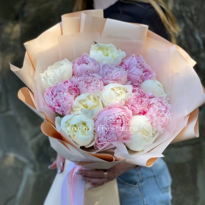Букет 15 зефирных пионов в Ижевске
